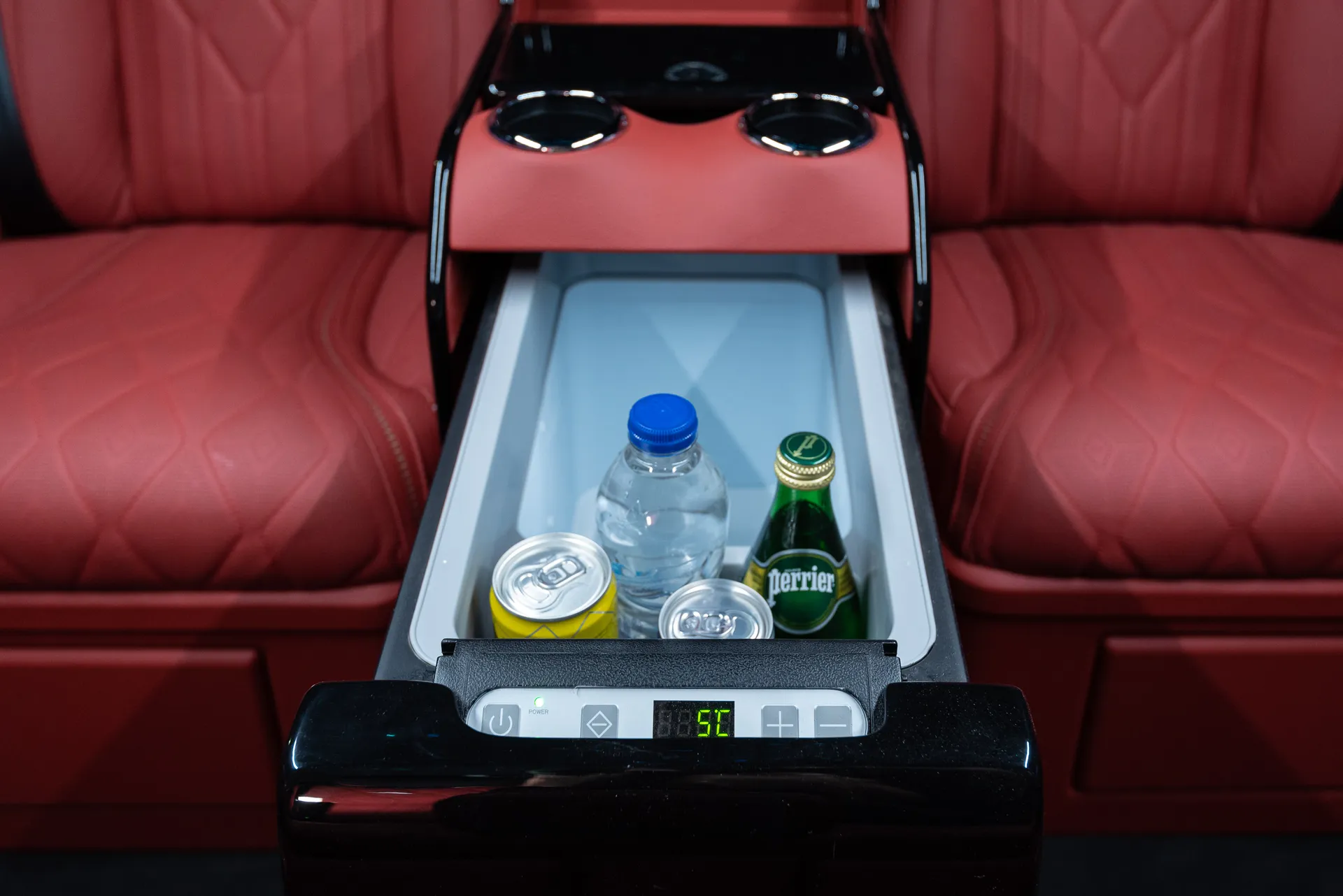 When Is the Right Time to Book a Limousine Service in Athens Greece?