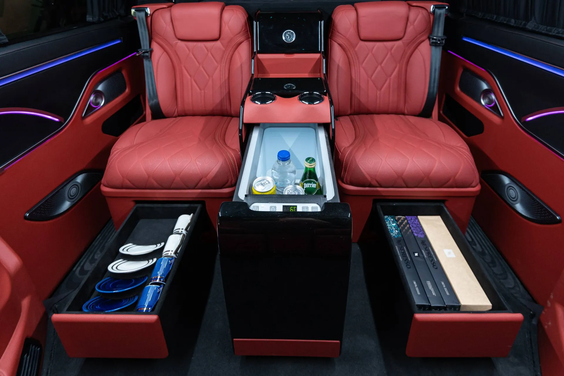 شعار غطاء محرك Mercedes-Maybach